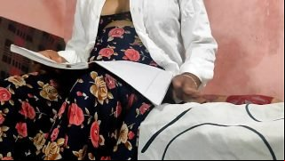 Teacher ne apne student ko mast chudai ki Hindi voice Video